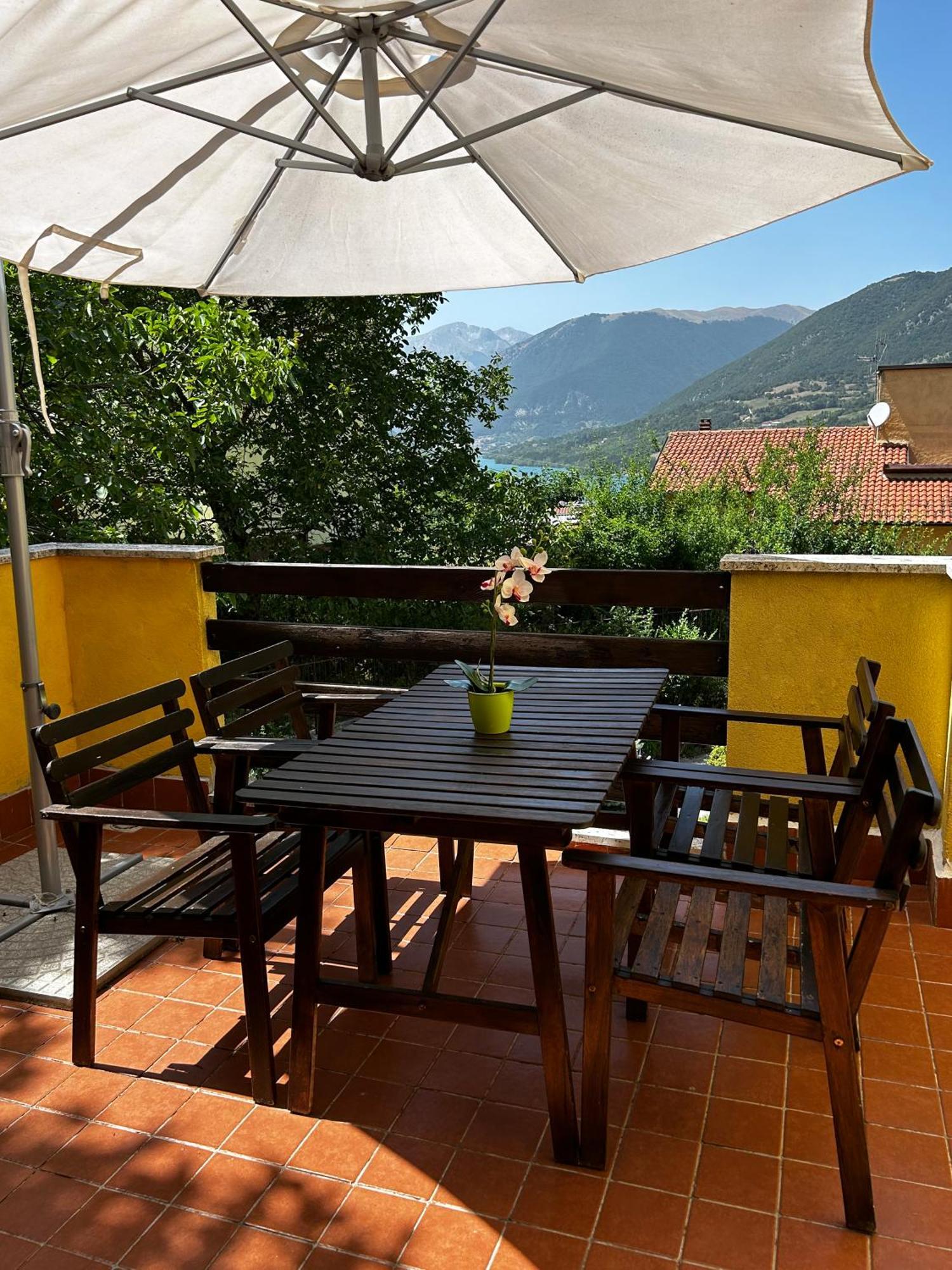 Appartement 4Flats In Orto Di Venanzio à Barrea Extérieur photo